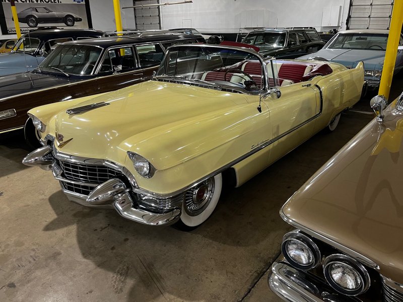 cadillac series 62 convertible
