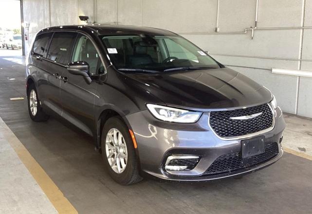 2023 chrysler pacifica touring-l