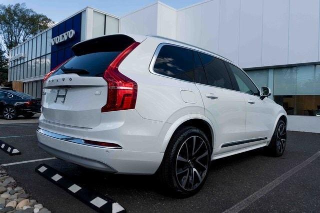 2022 volvo xc90 recharge plug-in hybrid t8 inscription expression 6 passenger