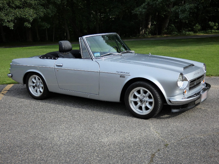 1968 datsun 2000 roadster