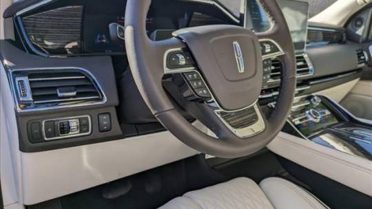 2024 Lincoln Navigator