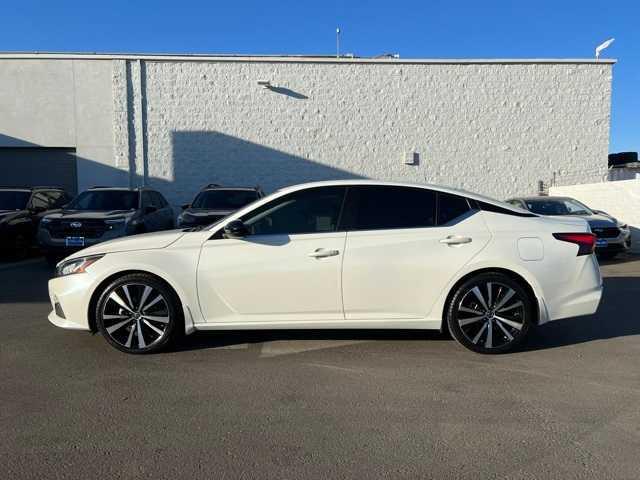 2022 nissan altima sr fwd