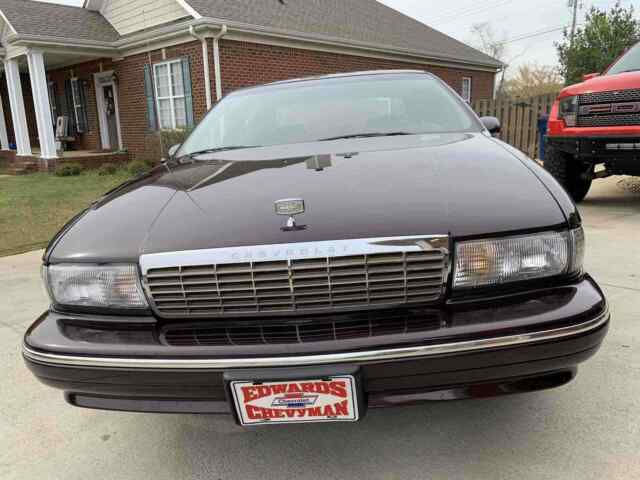 1993 chevrolet caprice sedan red rwd automatic classic ls