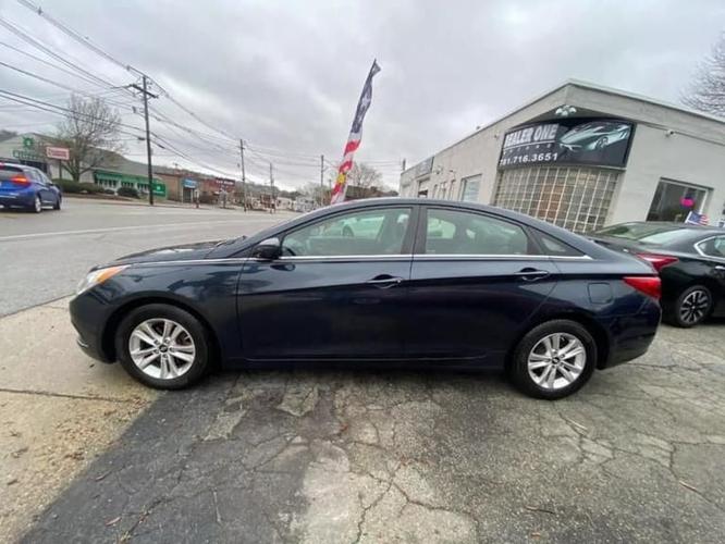 2013 hyundai sonata gls sedan 4d in malden, massachusetts