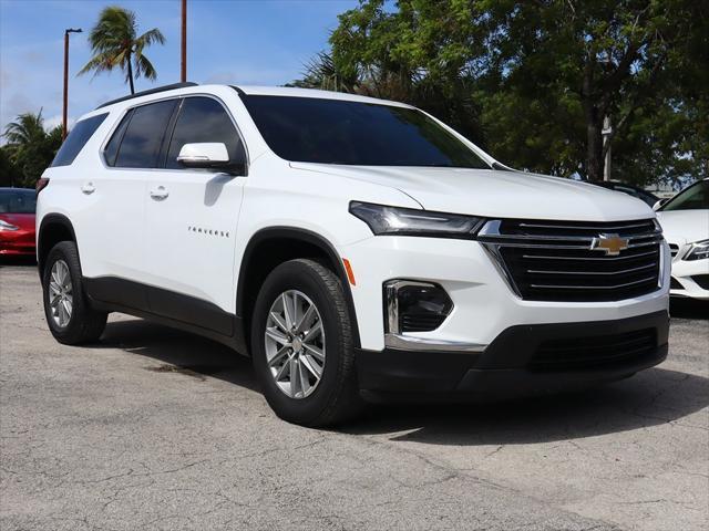 2023 chevrolet traverse lt cloth