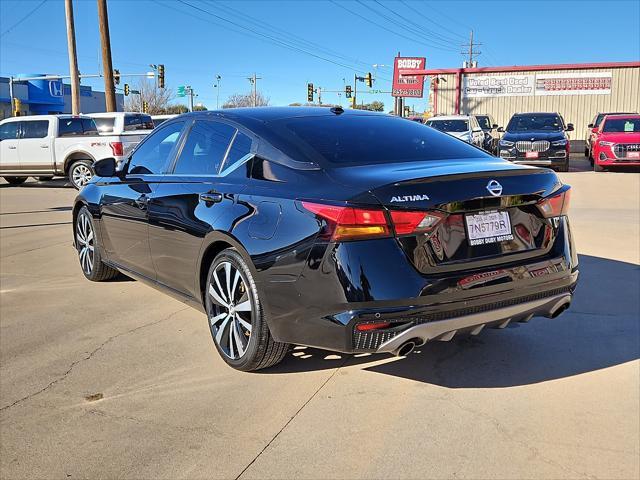 2022 nissan altima sr fwd