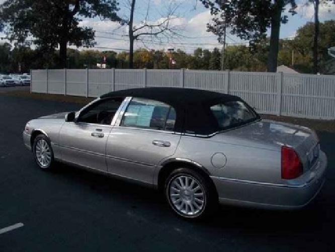 2004 lincoln town car signature in toledo, oh