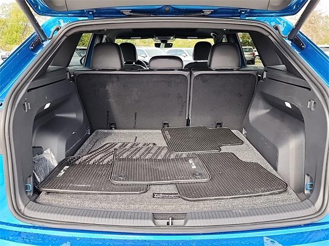 2024 volkswagen atlas cross sport 2.0t sel r-line