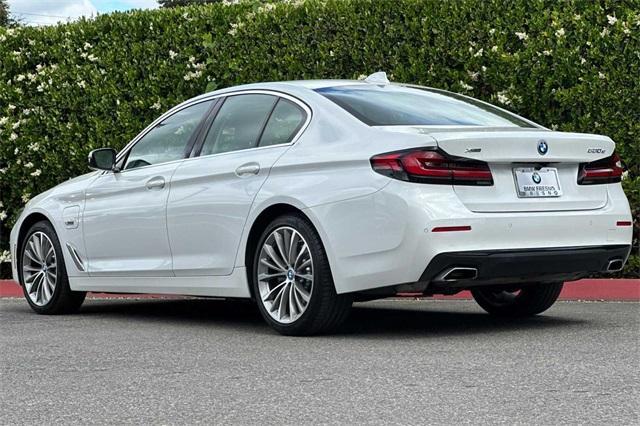2022 bmw 530e base