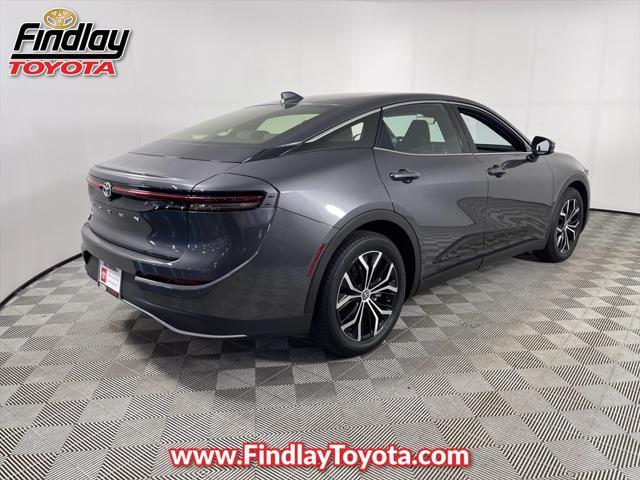2023 toyota crown xle