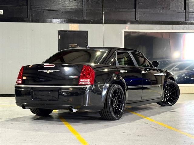 2008 chrysler 300 srt8