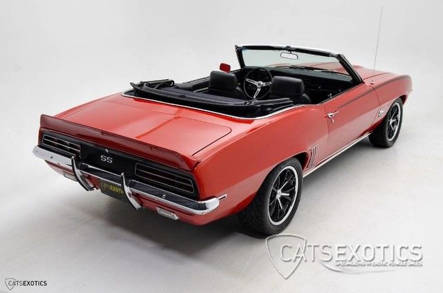 extensively restored - 454 big block - 4 speed - vintage air - power discs