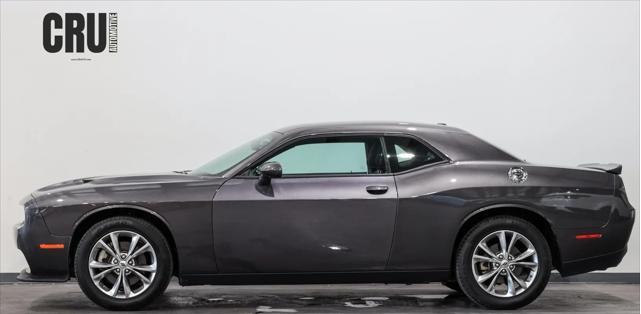 2023 dodge challenger sxt