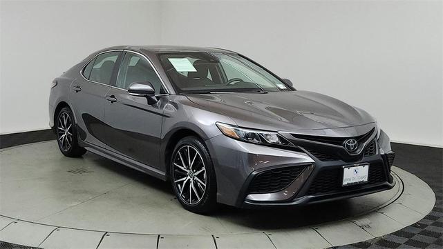 2023 toyota camry se nightshade