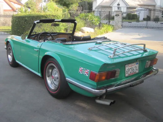 ***1975 triumph tr6 (rare factory color)
