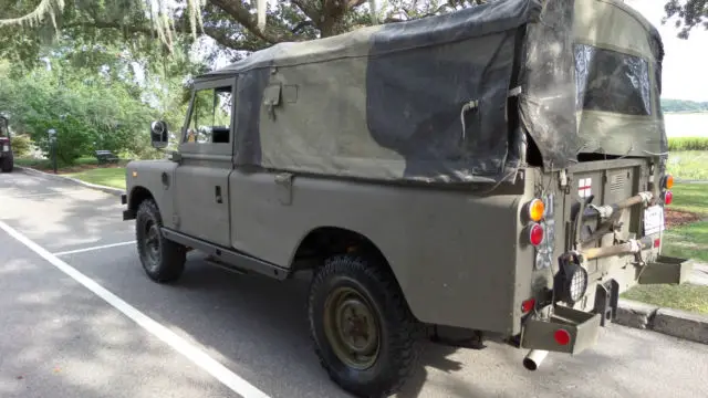 1976 land rover 109 soft top 8 cylinder with automatic transmission