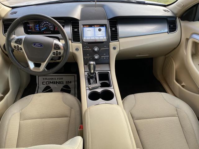 2018 ford taurus sel