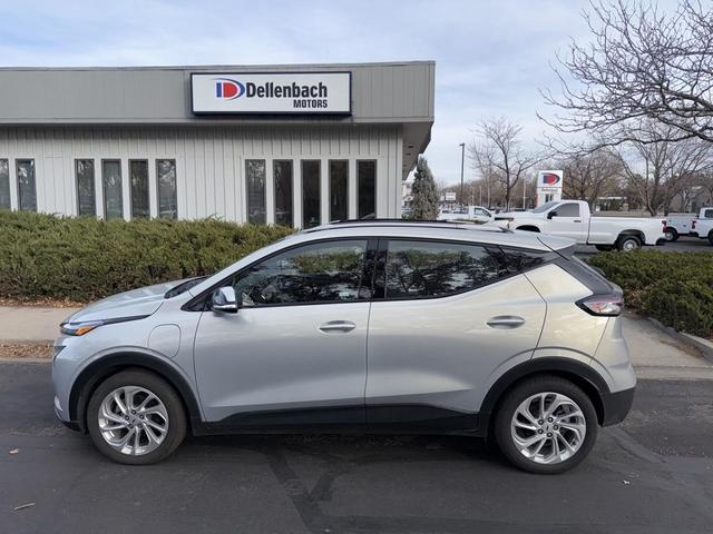2023 chevrolet bolt euv lt