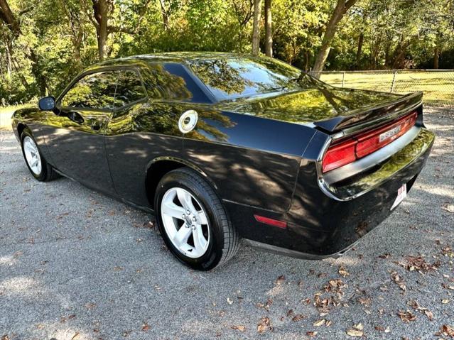 2013 dodge challenger sxt