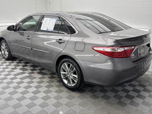 2017 toyota camry se