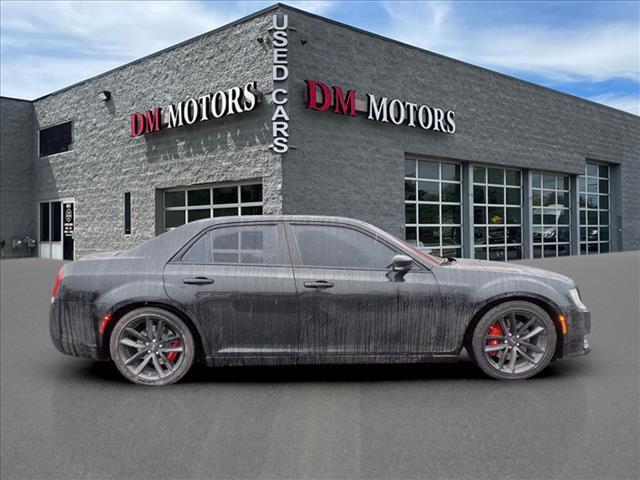 2023 chrysler 300 c