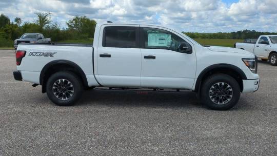 2024 Nissan Titan pro-4x