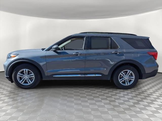 2022 ford explorer xlt