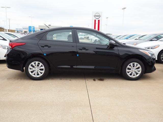 2019 hyundai accent se se 4dr sedan 6a for sale in triadelphia, west virginia