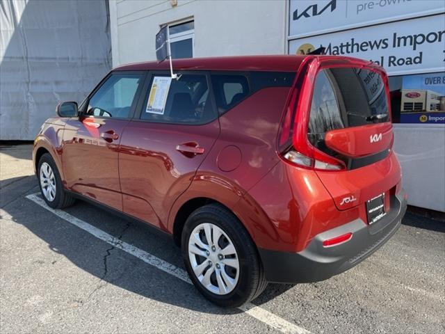 2022 kia soul lx
