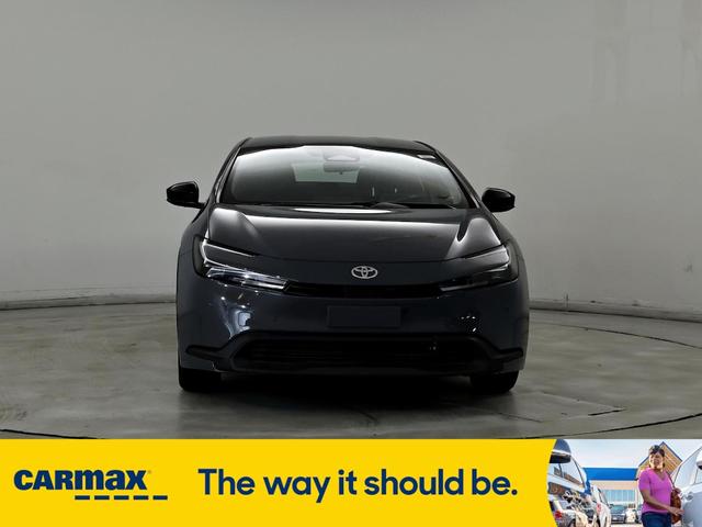 2023 toyota prius le