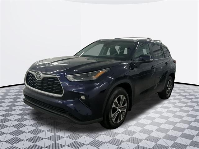 2023 toyota highlander xle
