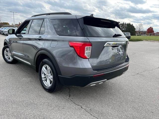 2022 ford explorer xlt