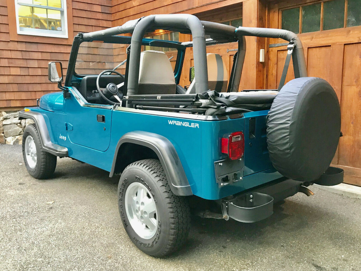 1993 jeep wrangler - only 4,000 miles - showroom condition time capsule survivor