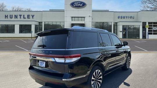 2022 Lincoln Navigator