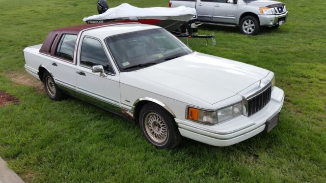 lincoln towncar