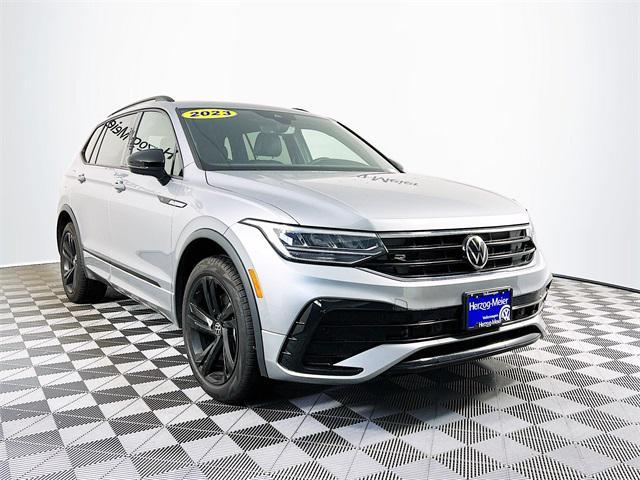2023 volkswagen tiguan 2.0t se r-line black