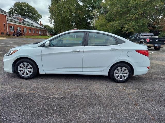 2017 hyundai accent se