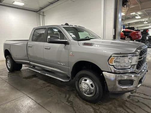 2022 ram 3500 big horn crew cab 4x4 8' box in defiance, ohio