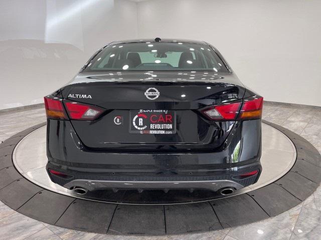 2021 nissan altima 2.5 sr