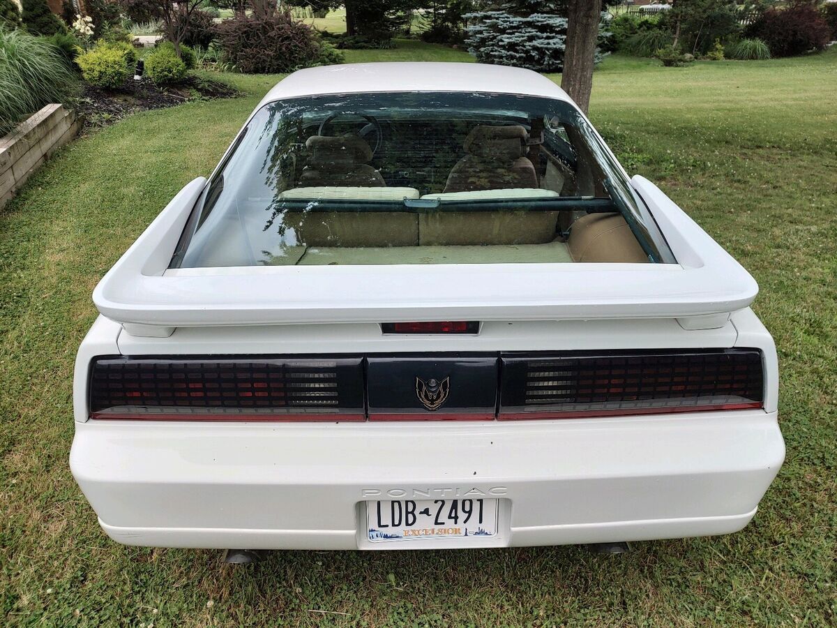 1987 pontiac firebird coupe white rwd automatic trans am