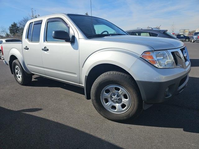 2021 nissan frontier s