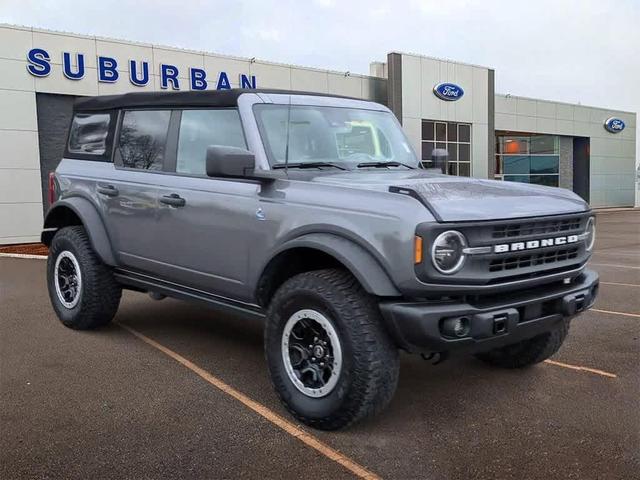 2022 ford bronco black diamond