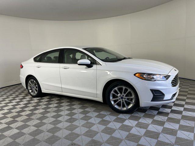 2020 ford fusion hybrid se