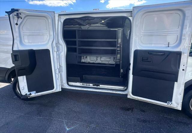 2017 ford transit-250 base