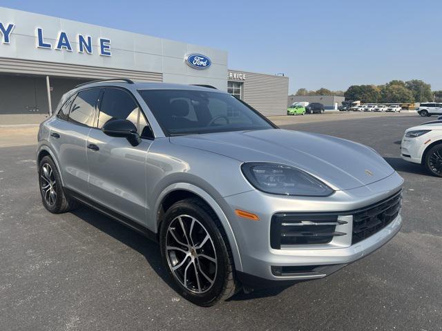 2024 porsche cayenne base