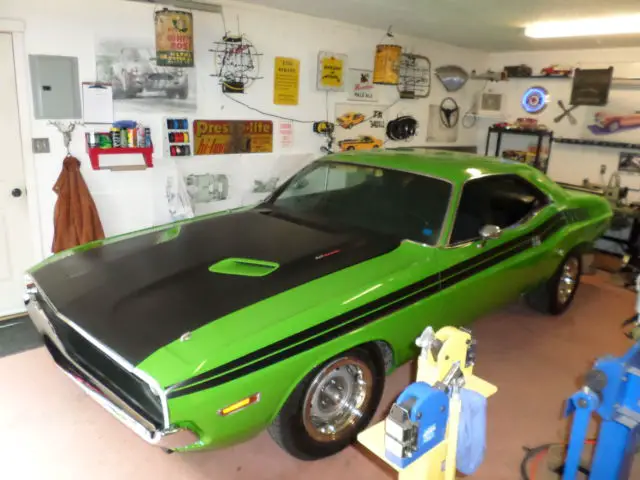 1970 dodge challenger 340 four barrel