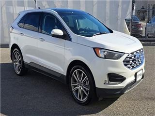 2022 Ford Edge titanium