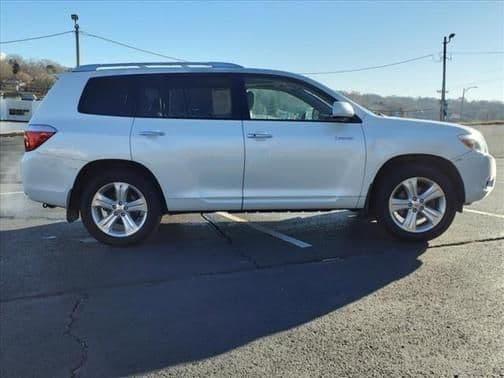 2010 toyota highlander in milwaukee, wisconsin