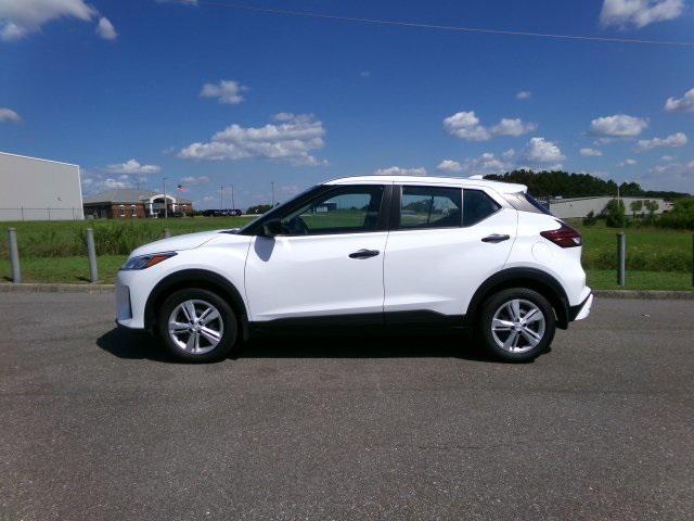 2024 nissan kicks s