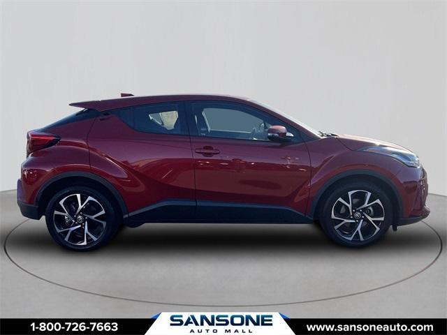 2022 toyota c-hr xle